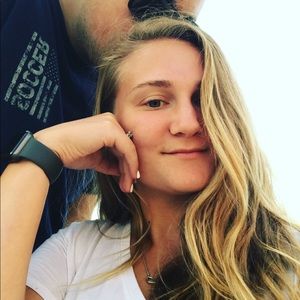 Meet your Posher, Desiree